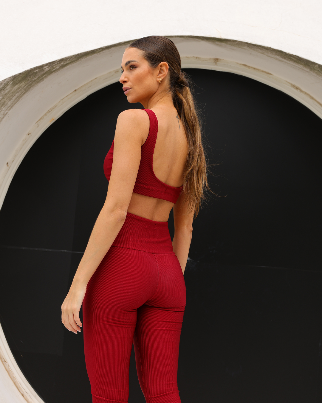 Top Básico Canelado Cherry
